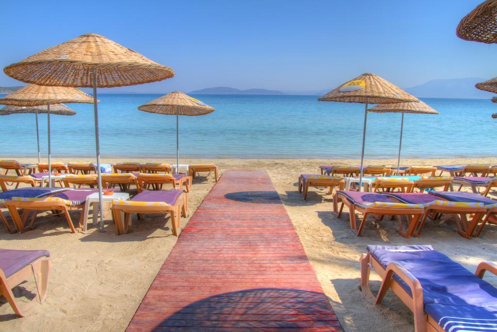 R+ Hotel By Rooms Çeşme المظهر الخارجي الصورة
