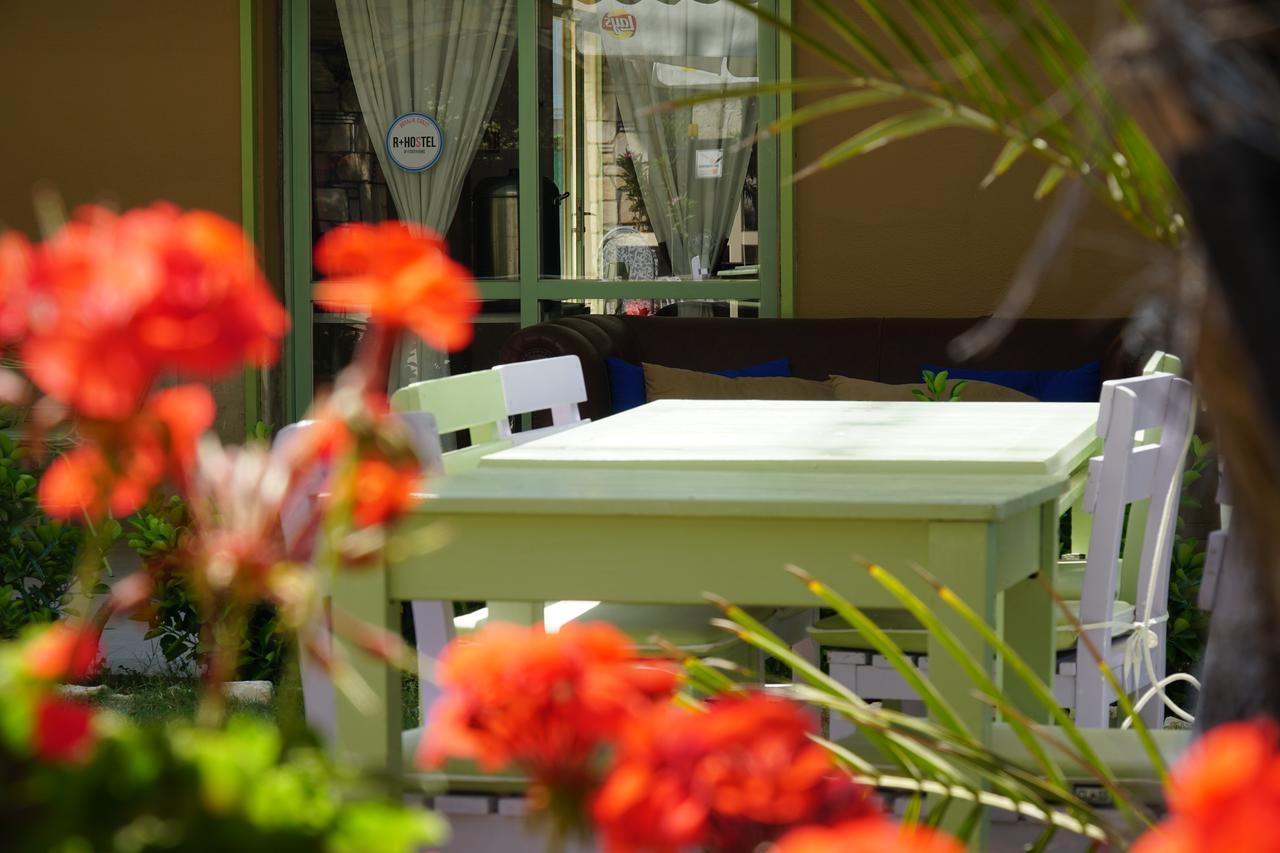 R+ Hotel By Rooms Çeşme المظهر الخارجي الصورة