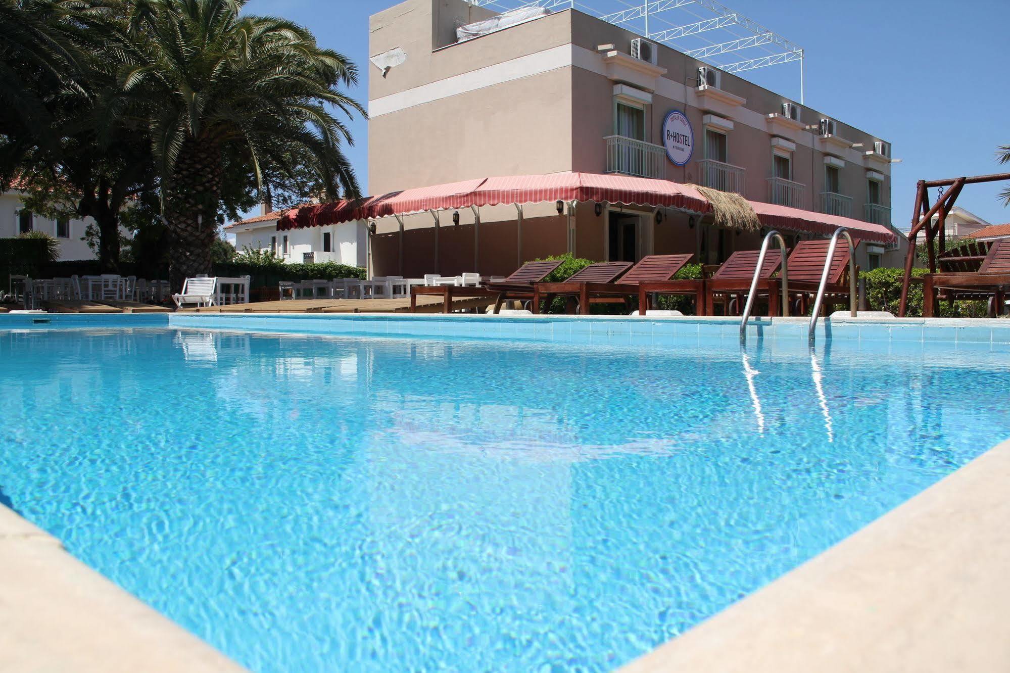 R+ Hotel By Rooms Çeşme المظهر الخارجي الصورة